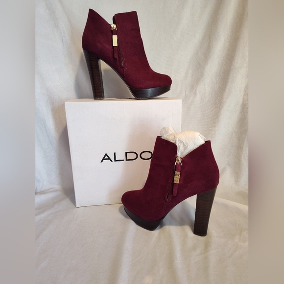 Gorgeous EUC Aldo Women's Burgundy Ankle Boots With Box - Picture 1 of 4